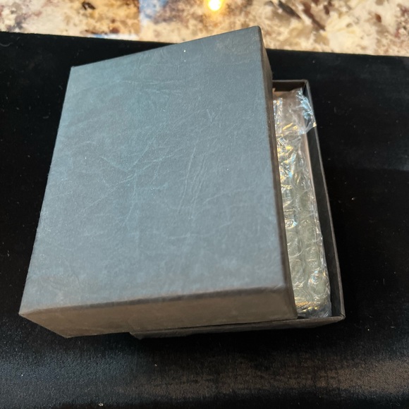 Brand New Cameo Small Green Marble Picture Frame 2” x 3” photo and 3” x 4” frame - Picture 7 of 10